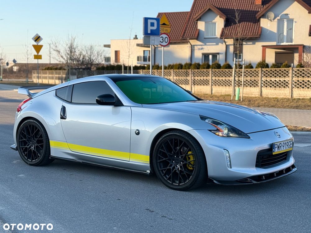 Nissan 370 Z - 2