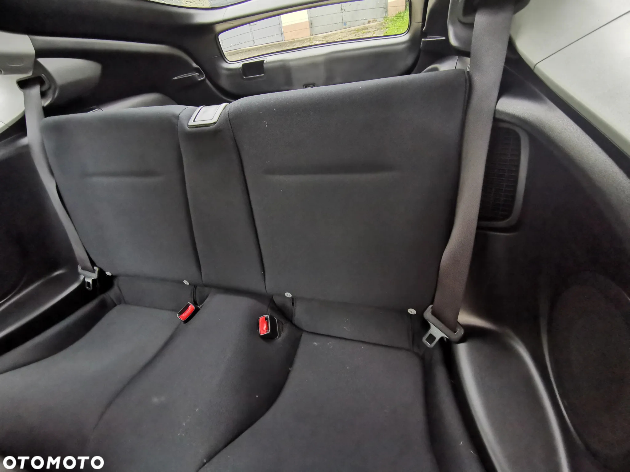 Honda CR-Z - 10