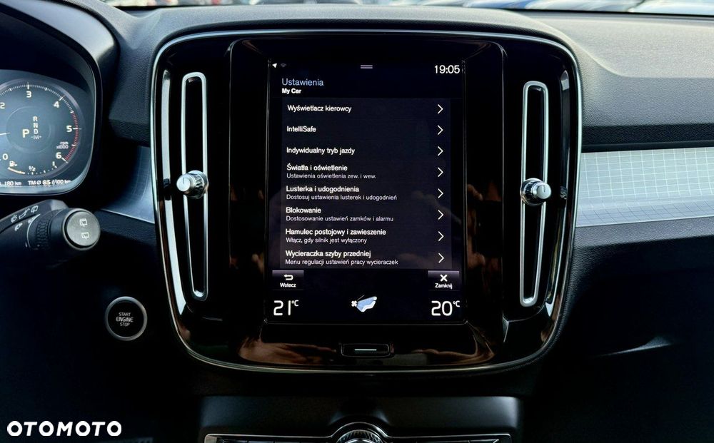 Volvo XC 40 D3 AWD Momentum Pro - 29