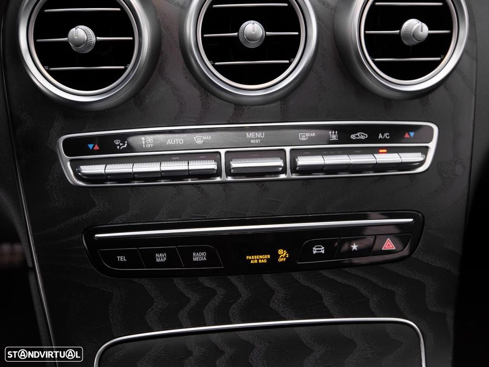 Mercedes-Benz GLC 300 de 4Matic 9G-TRONIC - 24