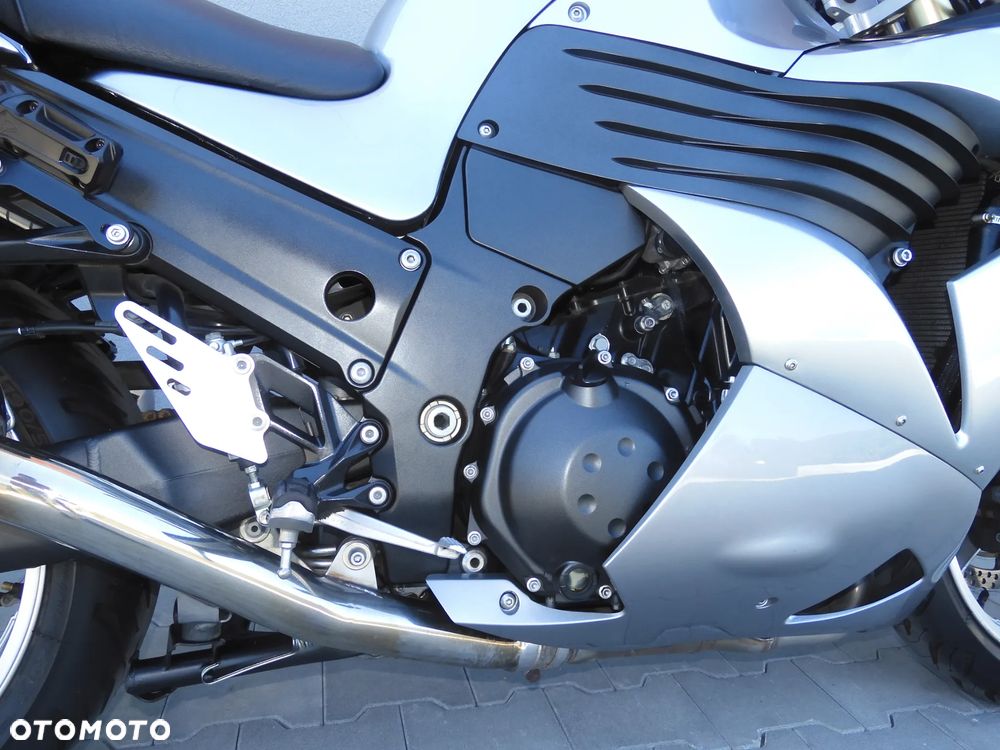 Kawasaki ZZR - 11