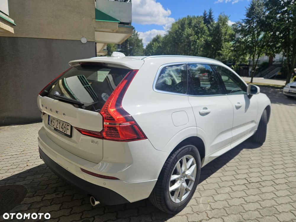Volvo XC 60 B4 B Momentum - 9