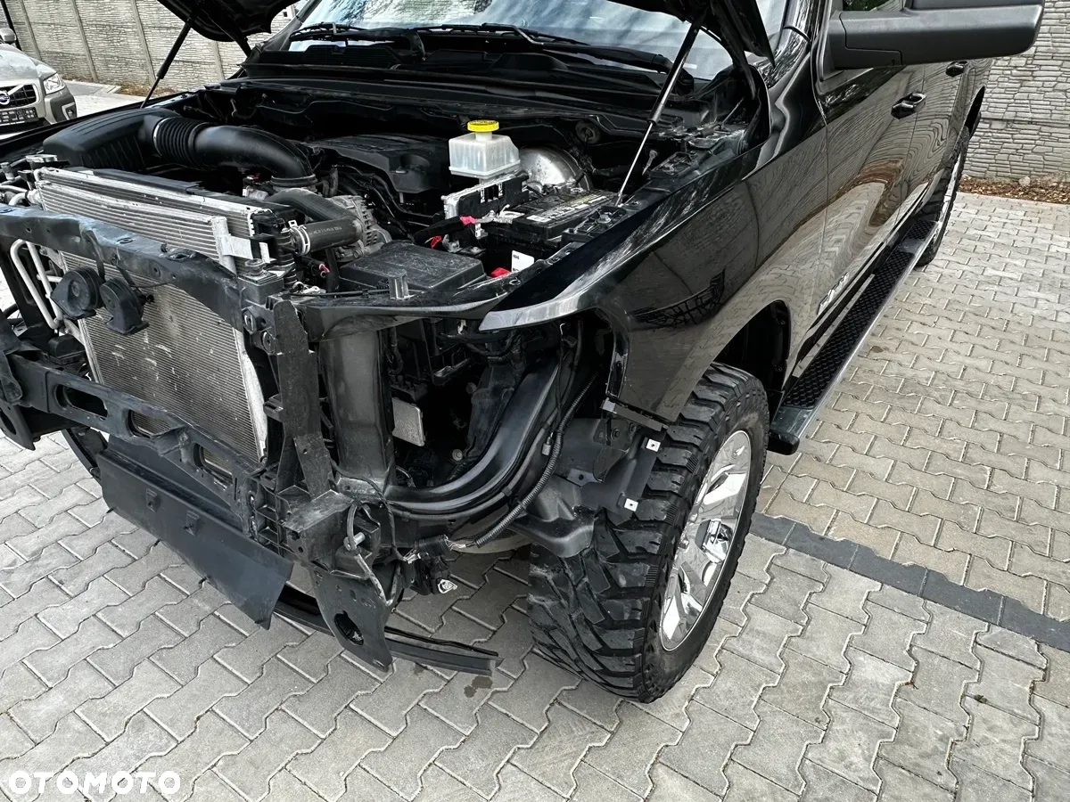 Dodge RAM 1500 5.7 4x4 - 25