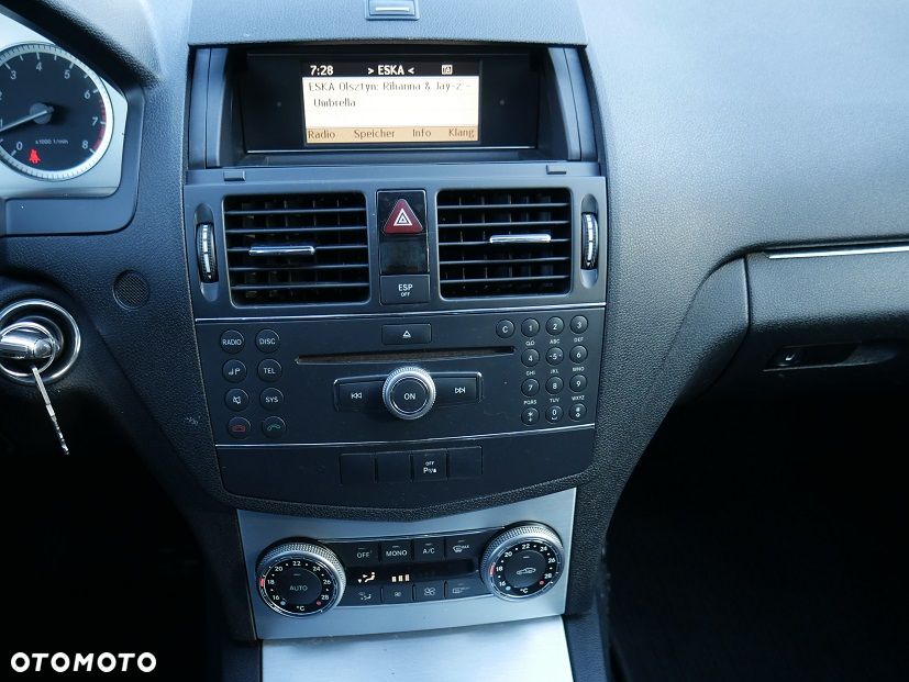 Mercedes-Benz Klasa C 200 Avantgarde Edition - 16