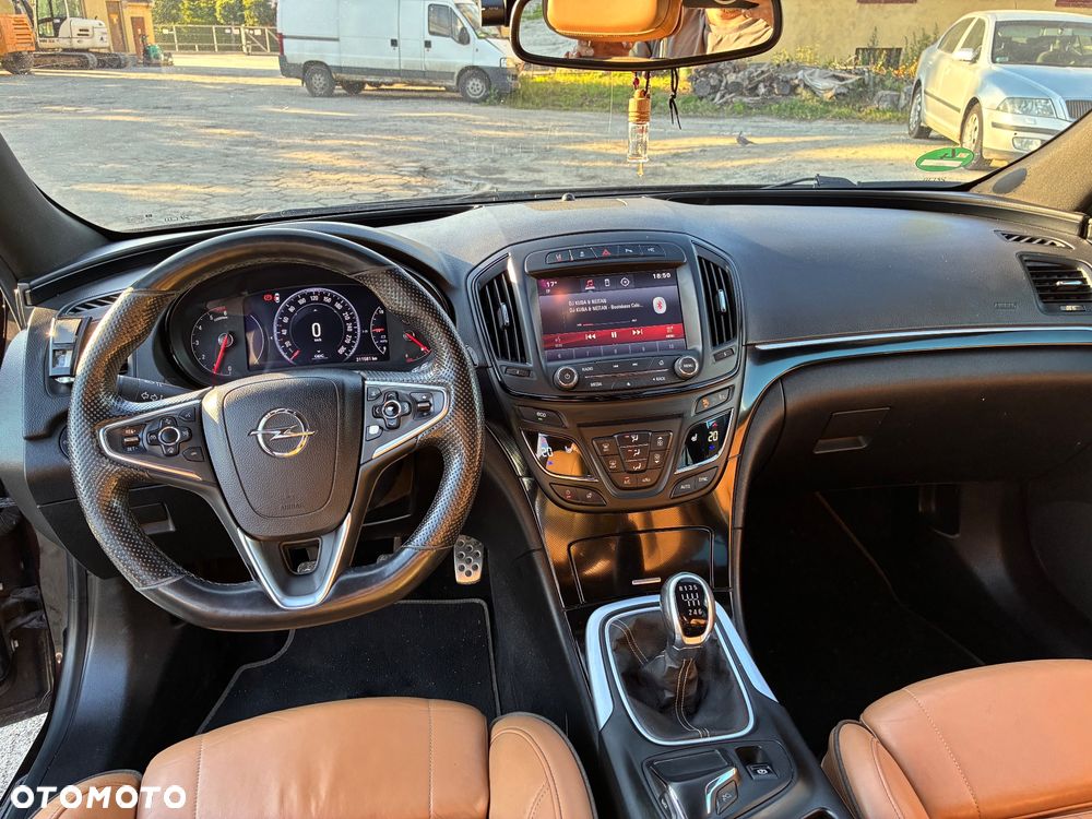 Opel Insignia - 13