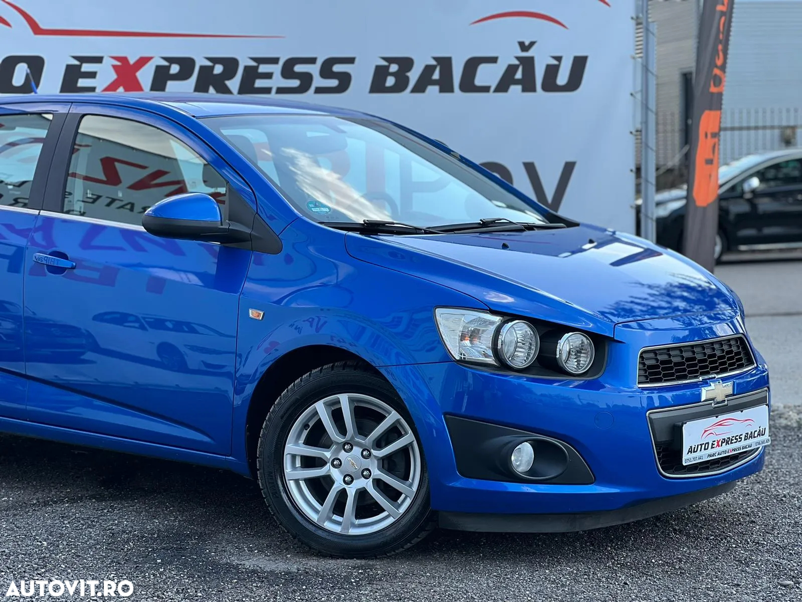 Chevrolet Aveo 1.6 LTZ - 12