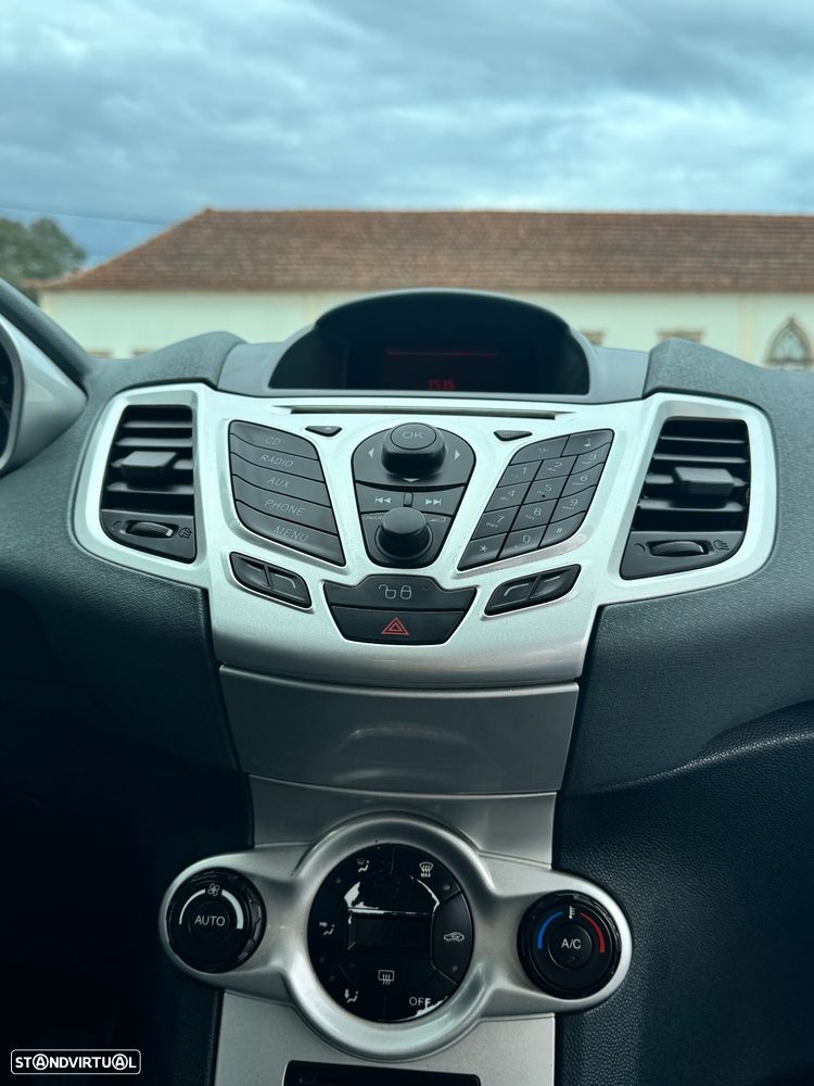 Ford Fiesta 1.25 Titanium - 10