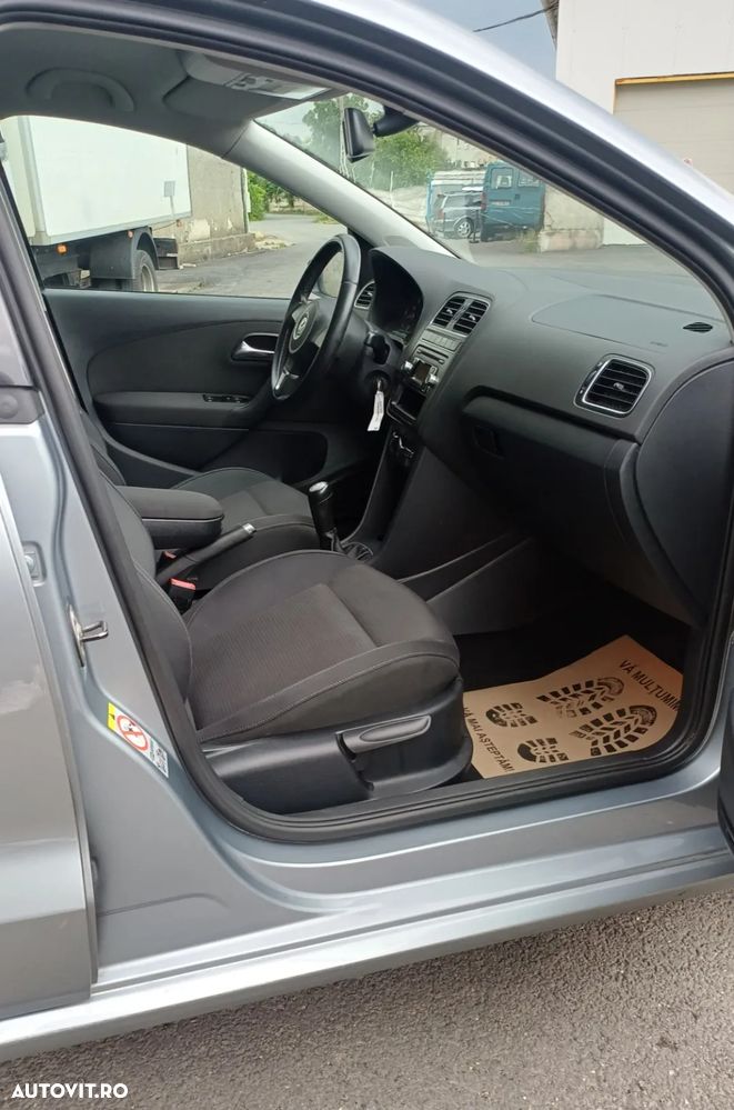 Volkswagen Polo 1.2 Comfortline - 7