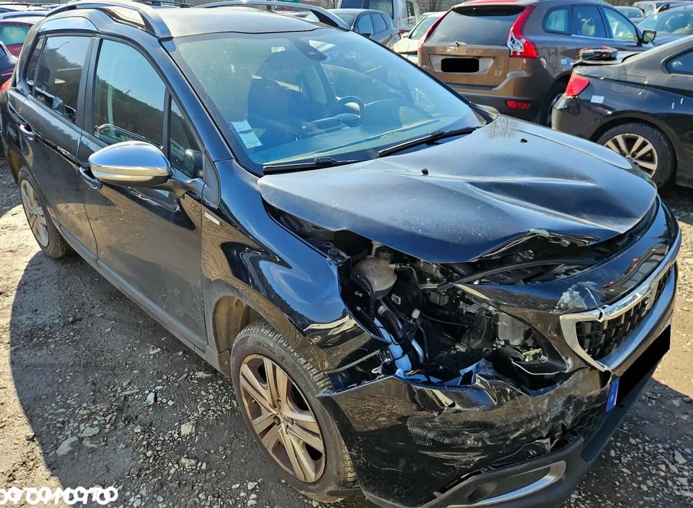 Peugeot 2008 PureTech 130 GPF Stop&Start Signature - 8