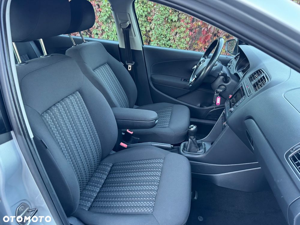 Volkswagen Polo - 12