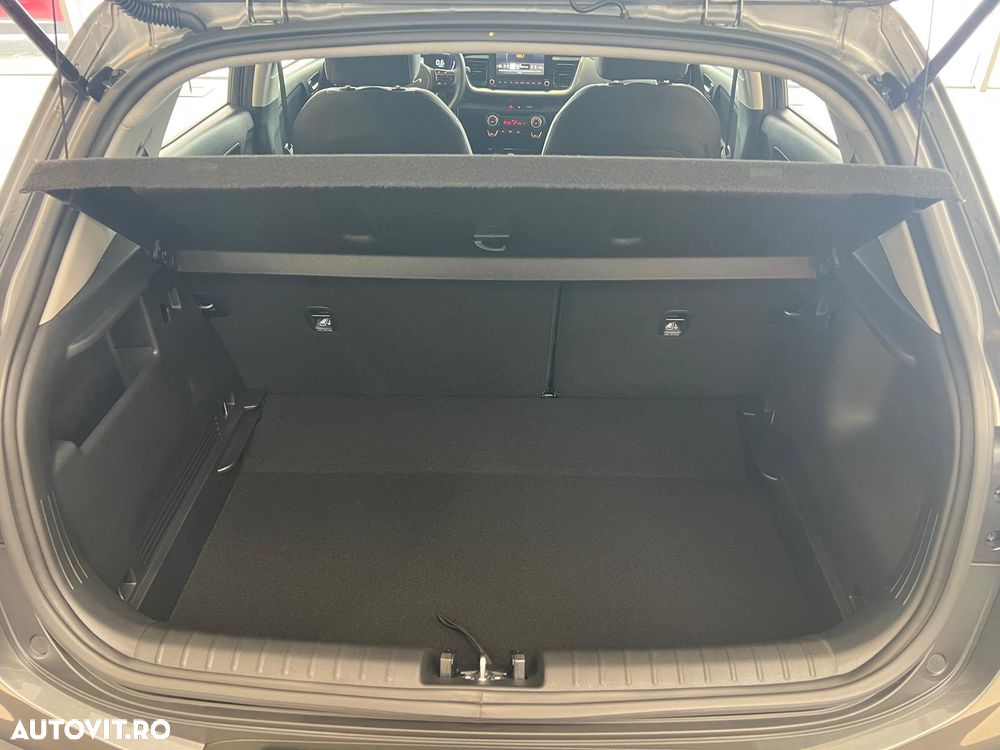 Kia Stonic 1.2 MPI 5MT Urban - 21