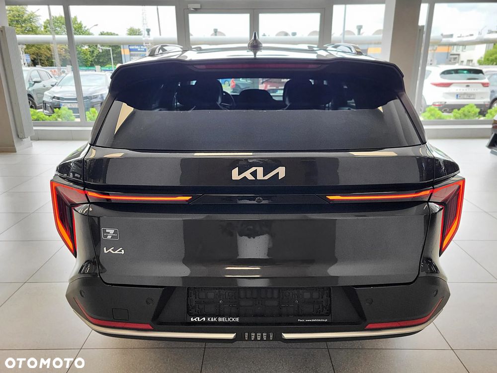 Kia K4 - 5