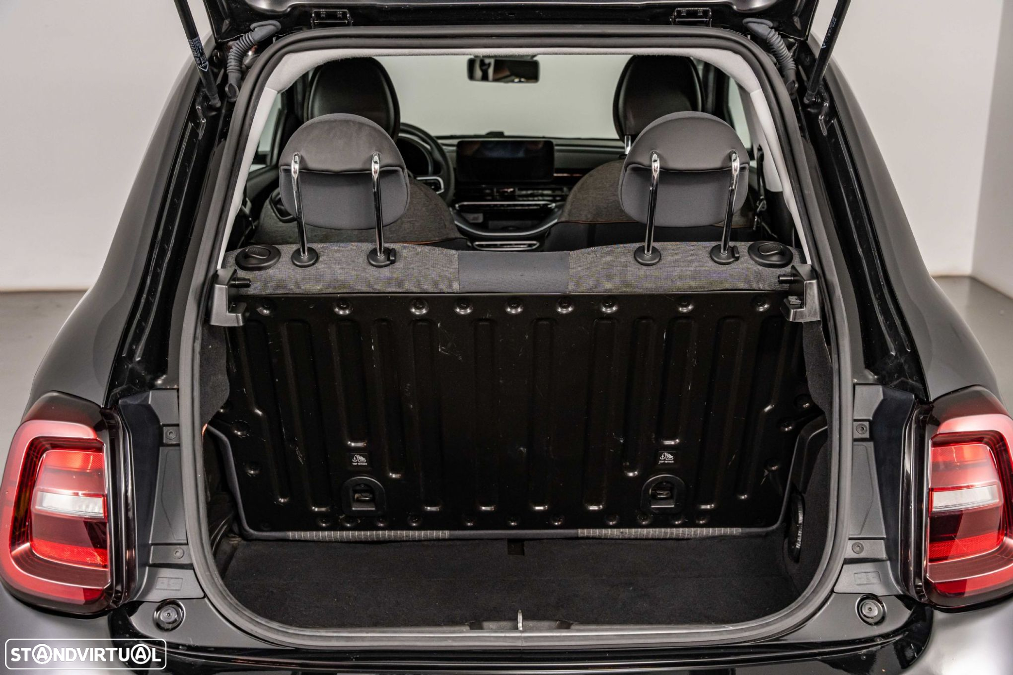 Fiat 500e 3 + 1 Icon - 11