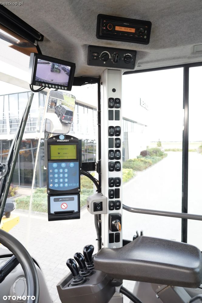 Volvo L120H - 35