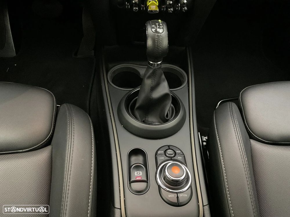 MINI Countryman Cooper SE ALL4 Auto - 27