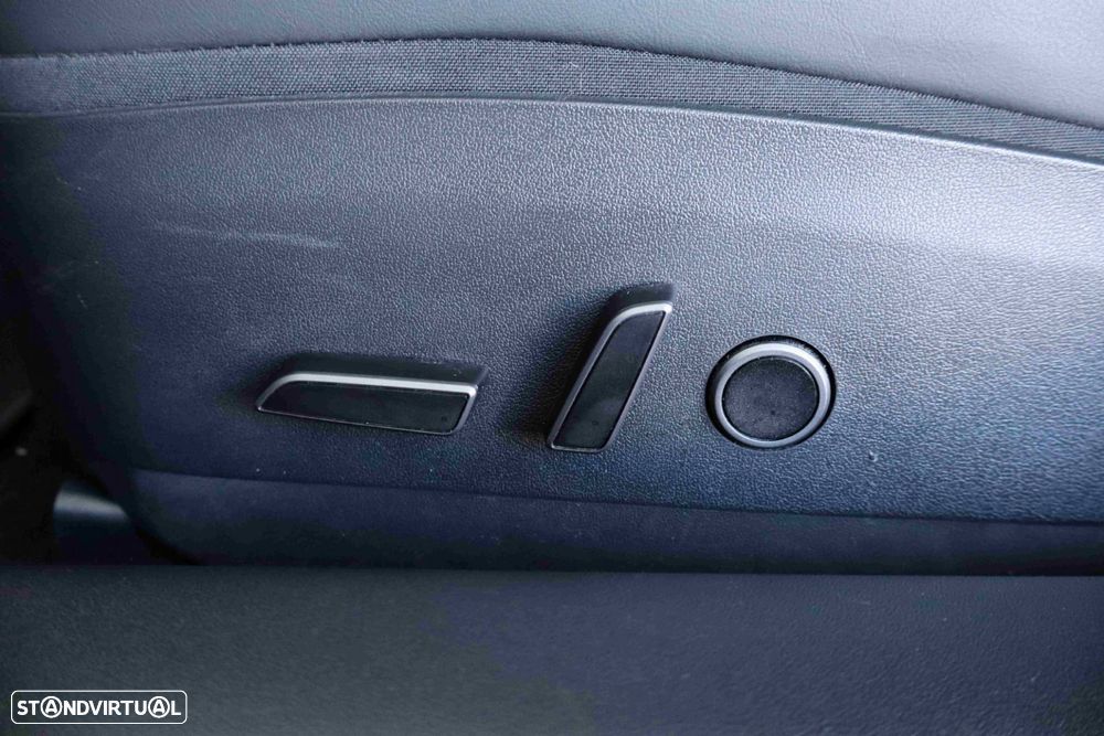 Tesla Model 3 Performance Dual Motor AWD - 19