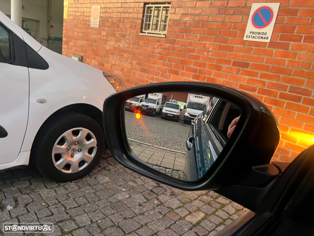 Citroën C4 Cactus 1.2 PureTech Shine EAT6 - 30