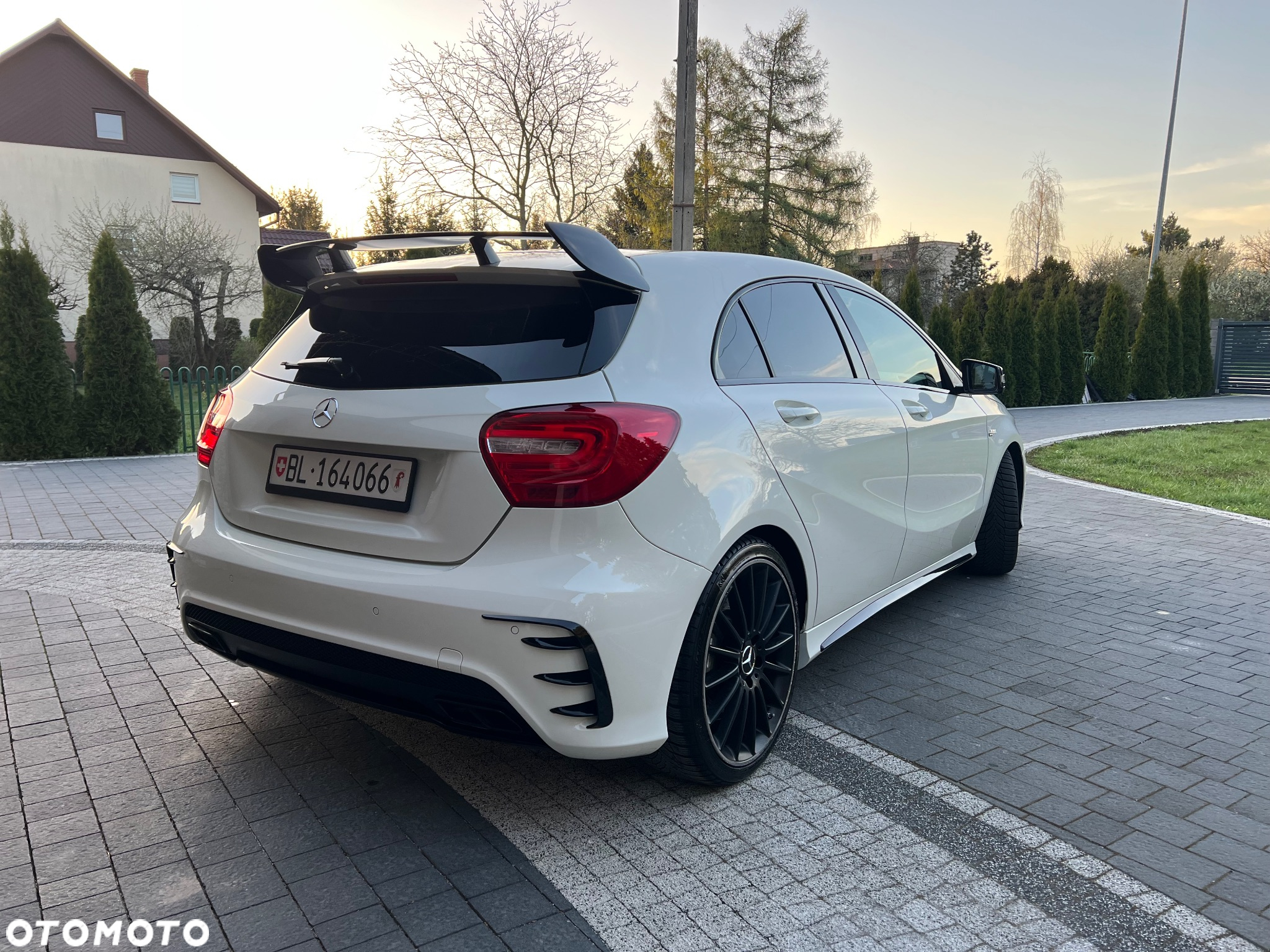 Mercedes-Benz Klasa A 45 AMG 4-Matic - 38