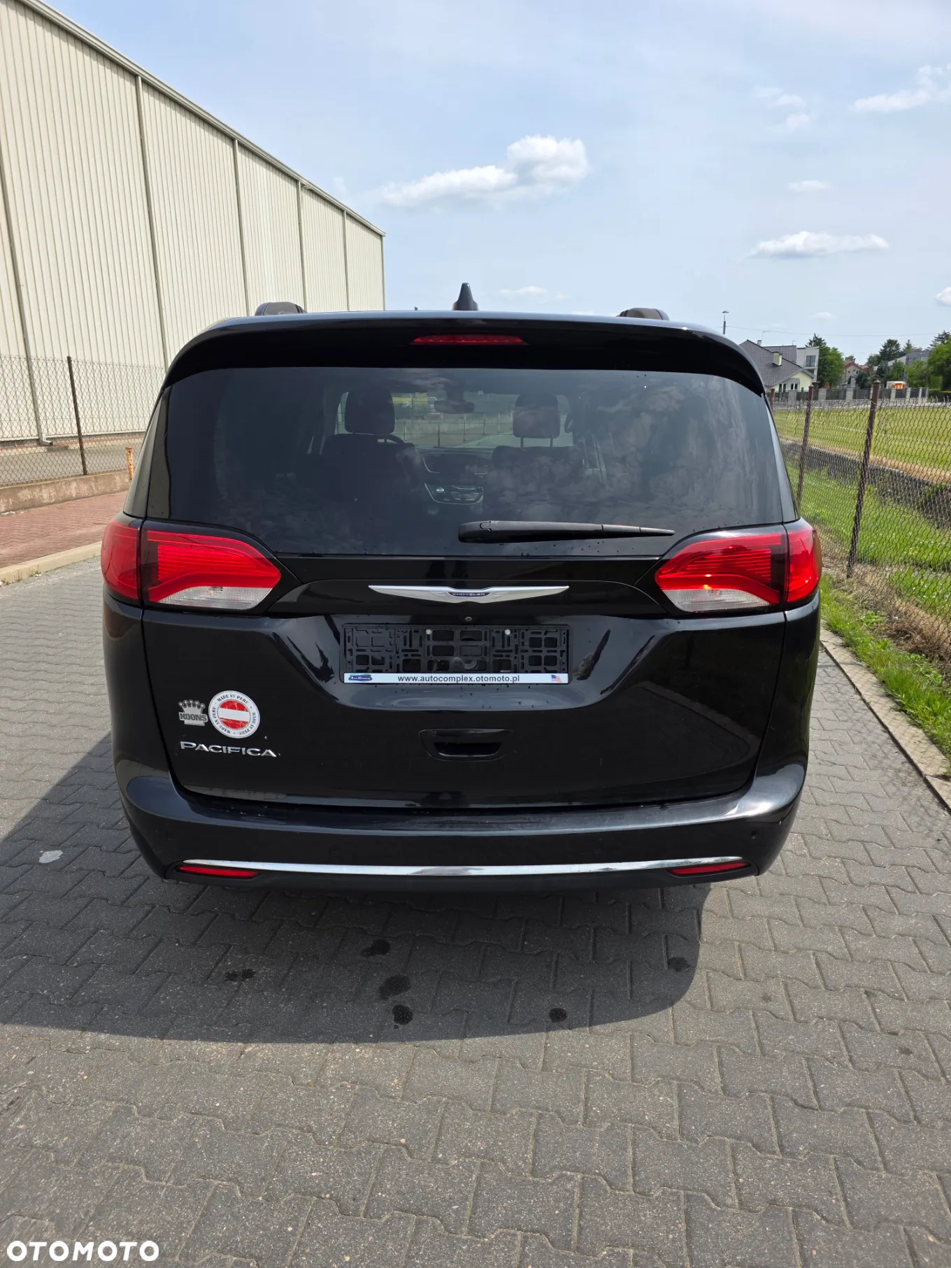 Chrysler Pacifica - 6