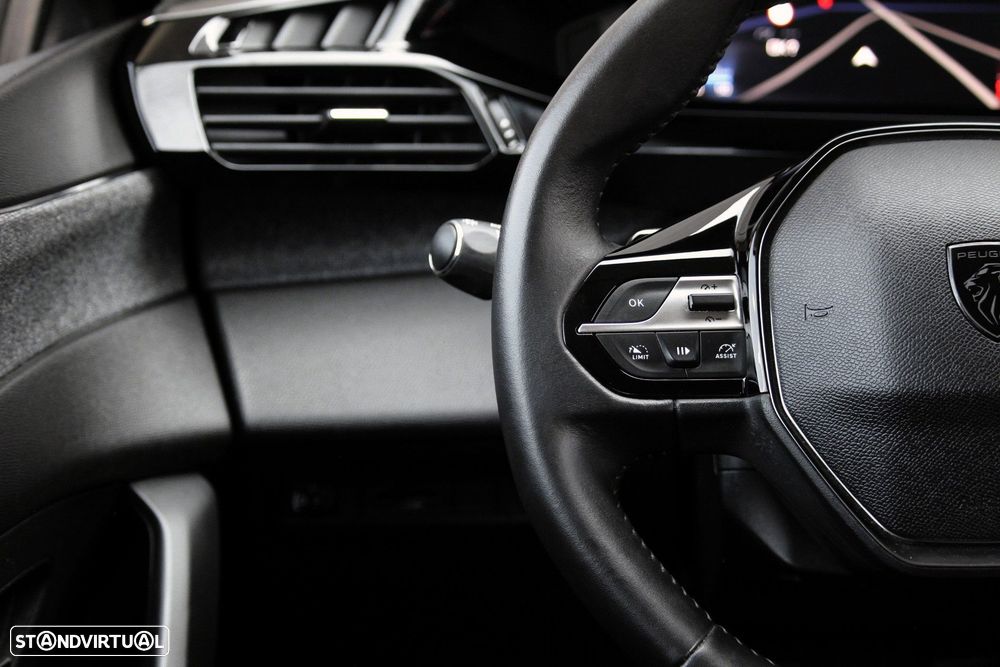 Peugeot 408 1.2 PureTech Allure EAT8 - 26