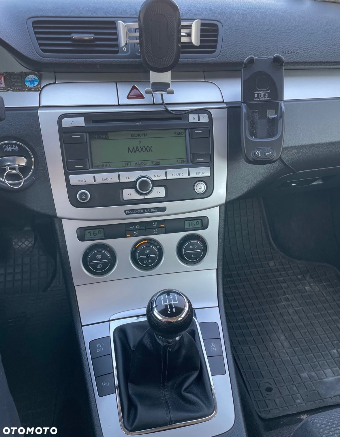 Volkswagen Passat 2.0 TDI DPF BlueMot Comfortline - 5