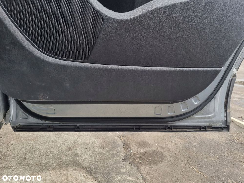 AUDI Q7 4L 05-10 r. DRZWI PRAWY TYŁ PRAWE TYLNE PT + - 13