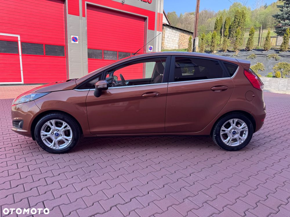Ford Fiesta 1.25 Titanium EU5 - 13