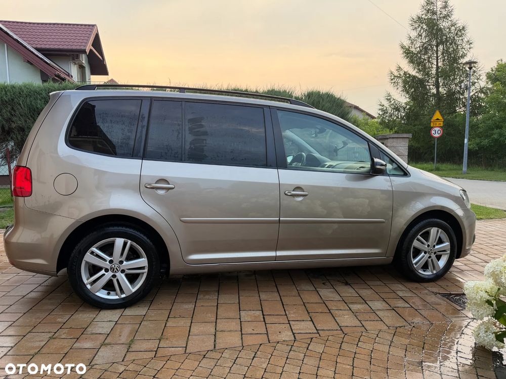 Volkswagen Touran 1.6 TDI DPF MATCH - 3