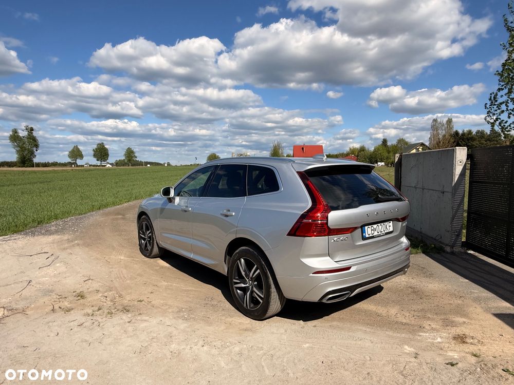 Volvo XC 60 D5 AWD R-Design - 4
