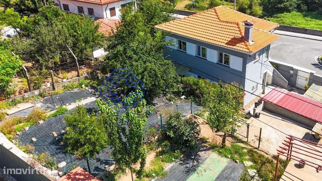 Moradia Isolada com dois pisos independentes com dois quartos cada. - Grande imagem: 5/60