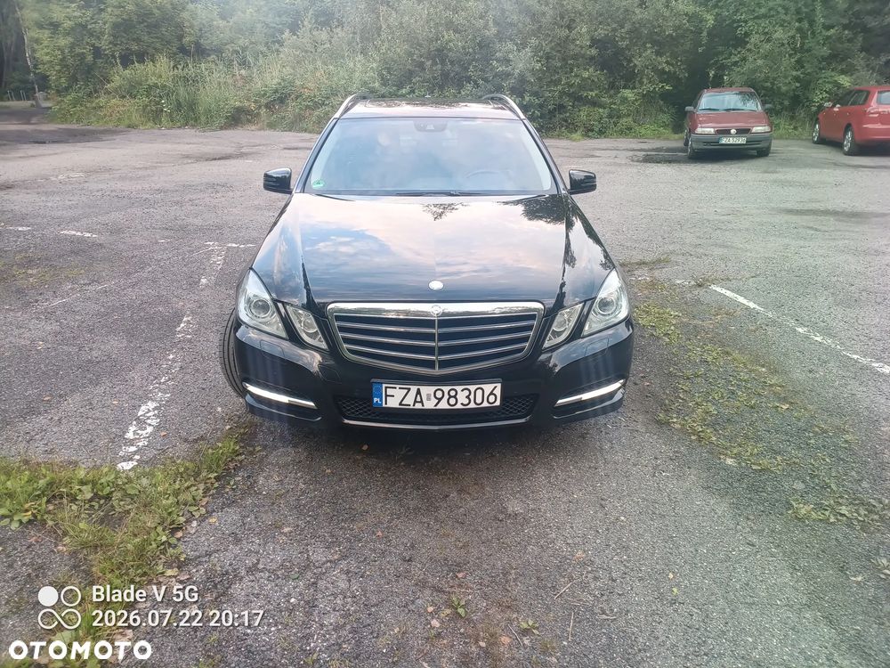 Mercedes-Benz Klasa E 200 CGI BlueEffICIENCY - 1