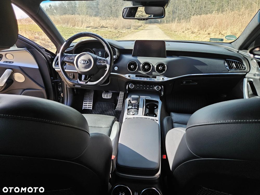 Kia Stinger 2.2 CRDI GT Line - 26