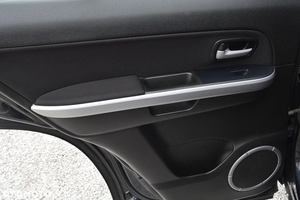 Suzuki Grand Vitara 1.9 DDiS Elegance EU5 - 27