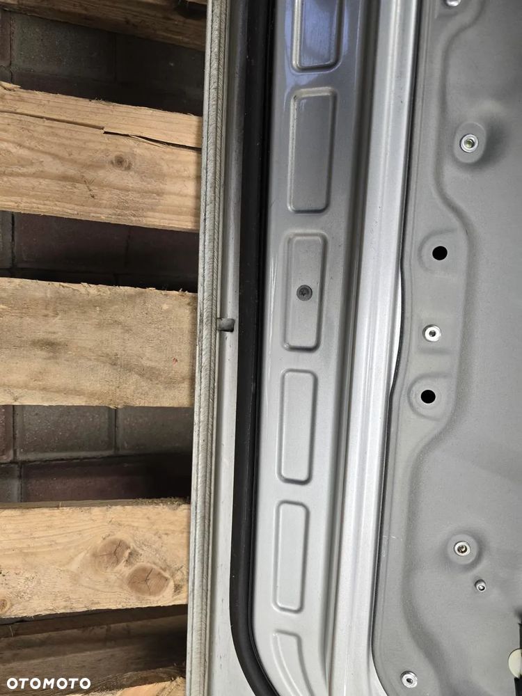 SPRZEDAM MERCEDES B KLASA W245 PRAWE PRZEDNIE DRZWI W KOLOR 761 W ORYGINALE DO MONTAŻU - 9