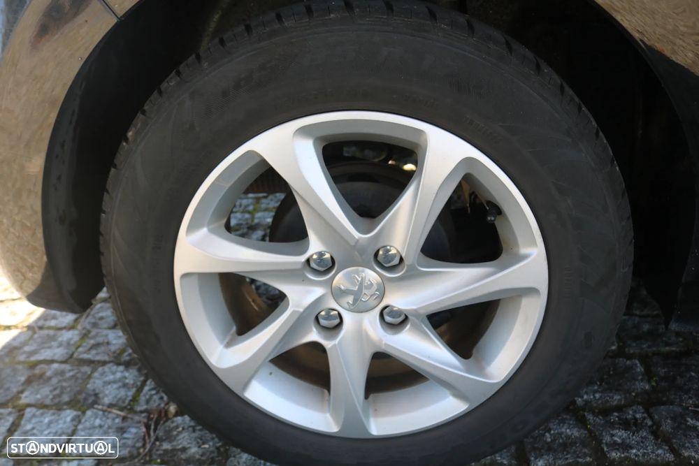 Peugeot 208 1.4 HDi Active - 12