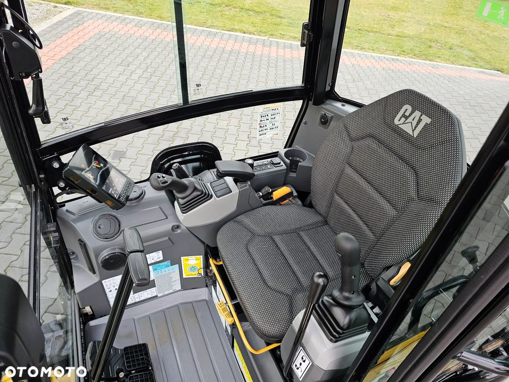 Caterpillar 301.8 05A - 23