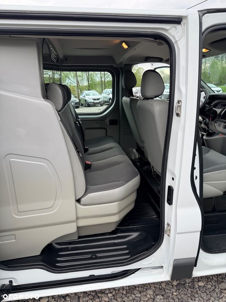 Opel Vivaro - 9