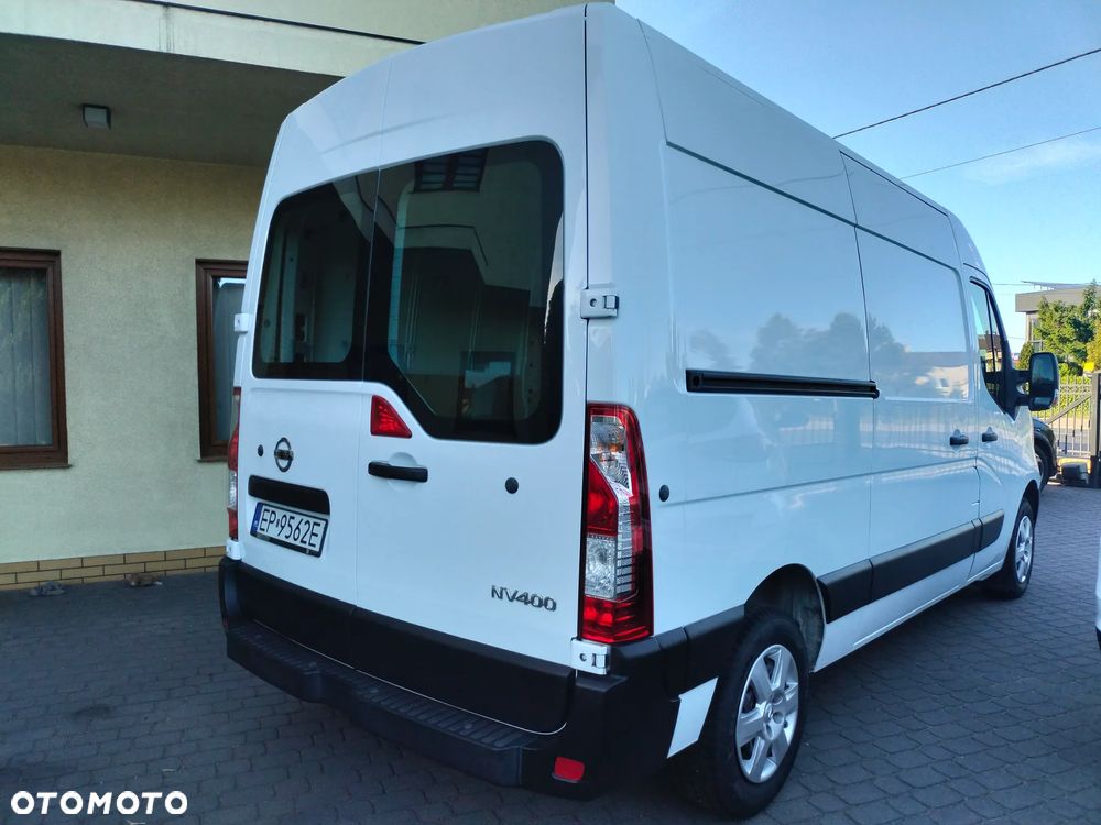 Nissan NV400 - 13
