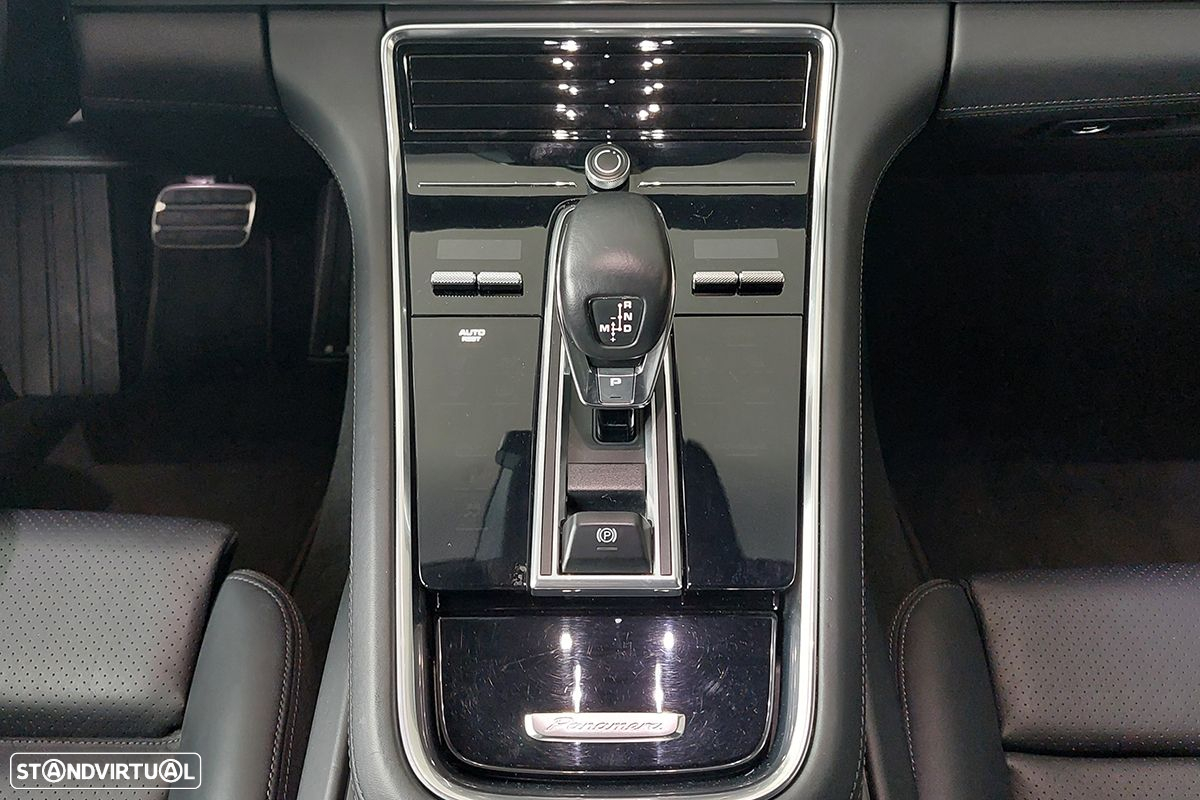 Porsche Panamera Sport Turismo 4 E-Hybrid Platinum Edition - 12