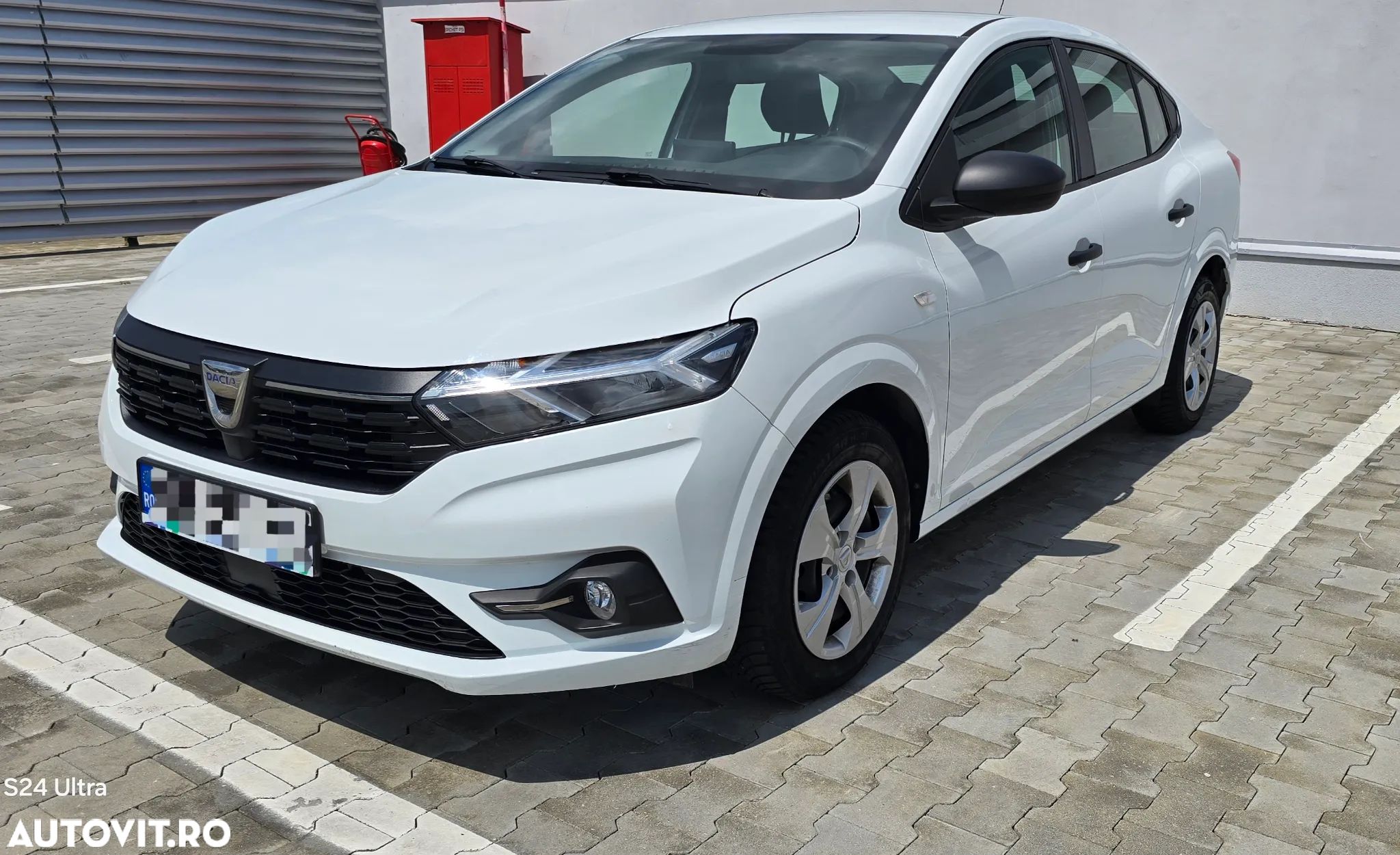 Dacia Logan ECO-G 100 Essential - 1