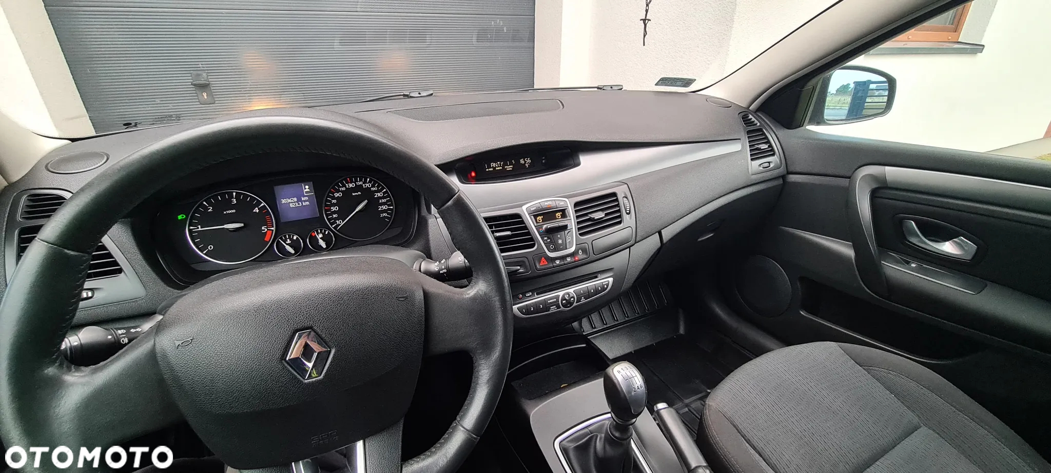 Renault Laguna - 3