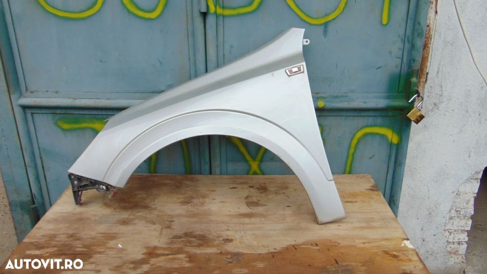 Aripa fata stanga Opel Zafira B an 2005-2010 - 1
