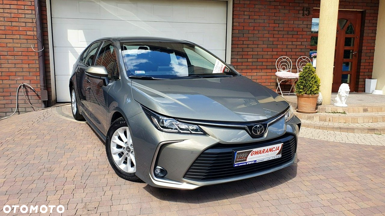 Toyota Corolla 1.6 Comfort - 33