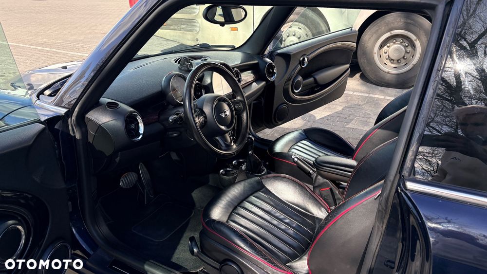 MINI Clubman Cooper SD Hampton - 16