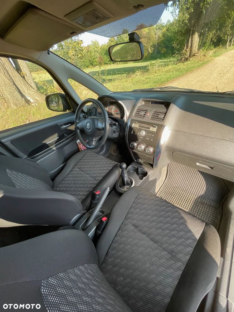 Suzuki SX4 1.6 GLX / Comfort - 8