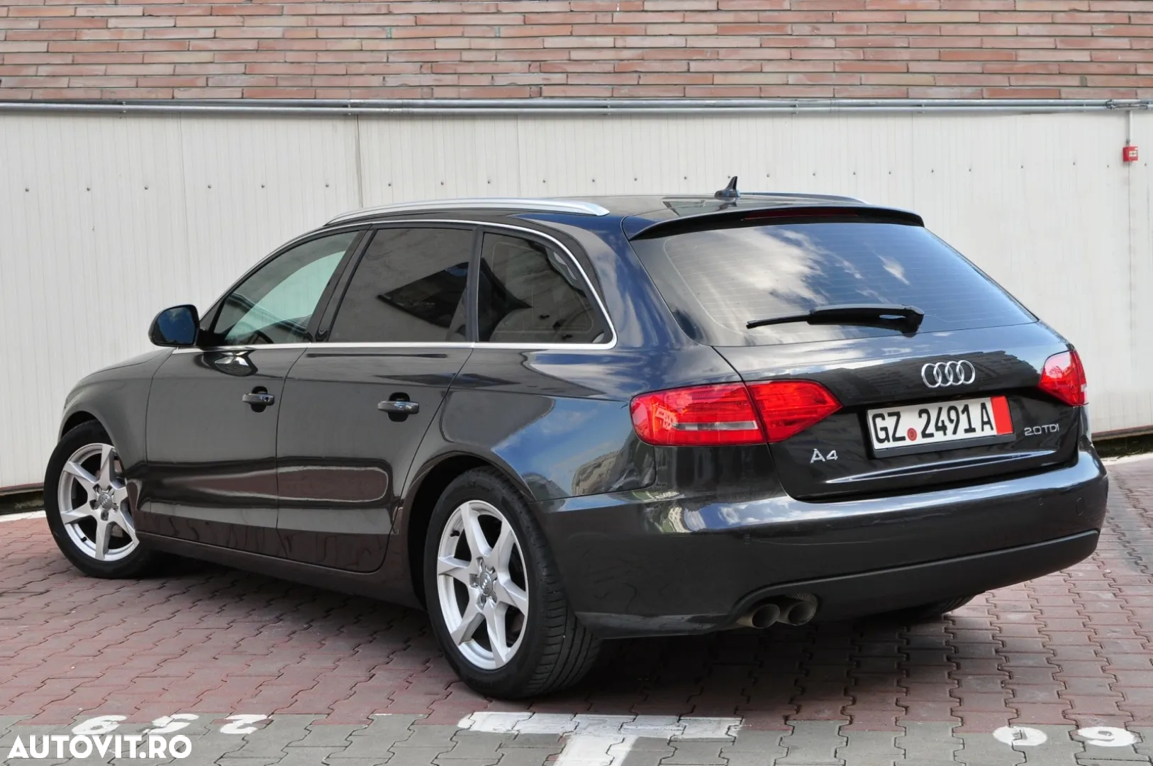 Audi A4 2.0 TDI Avant - 12