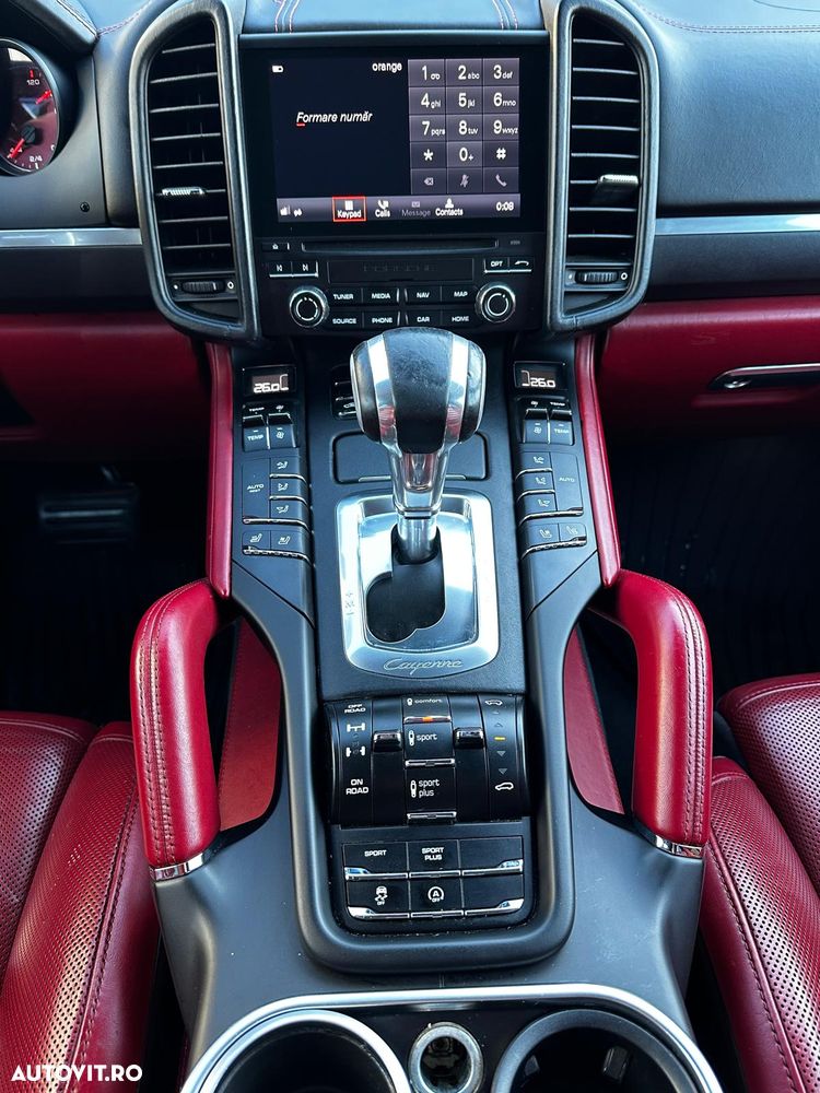 Porsche Cayenne - 10