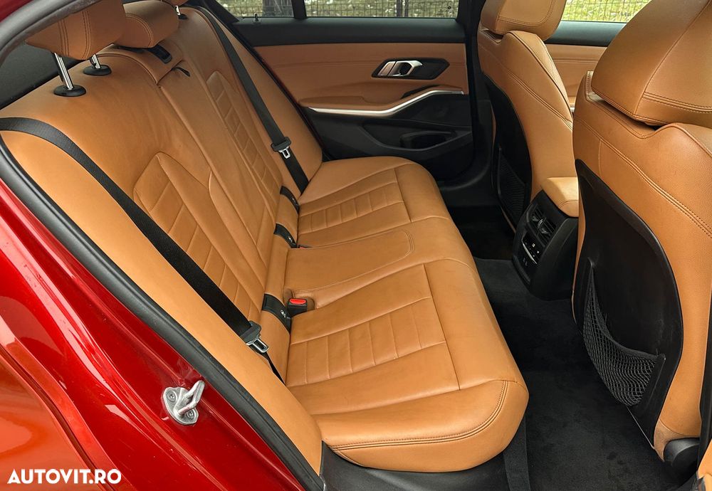 BMW Seria 3 330i Aut. Edition M Sport Shadow - 11