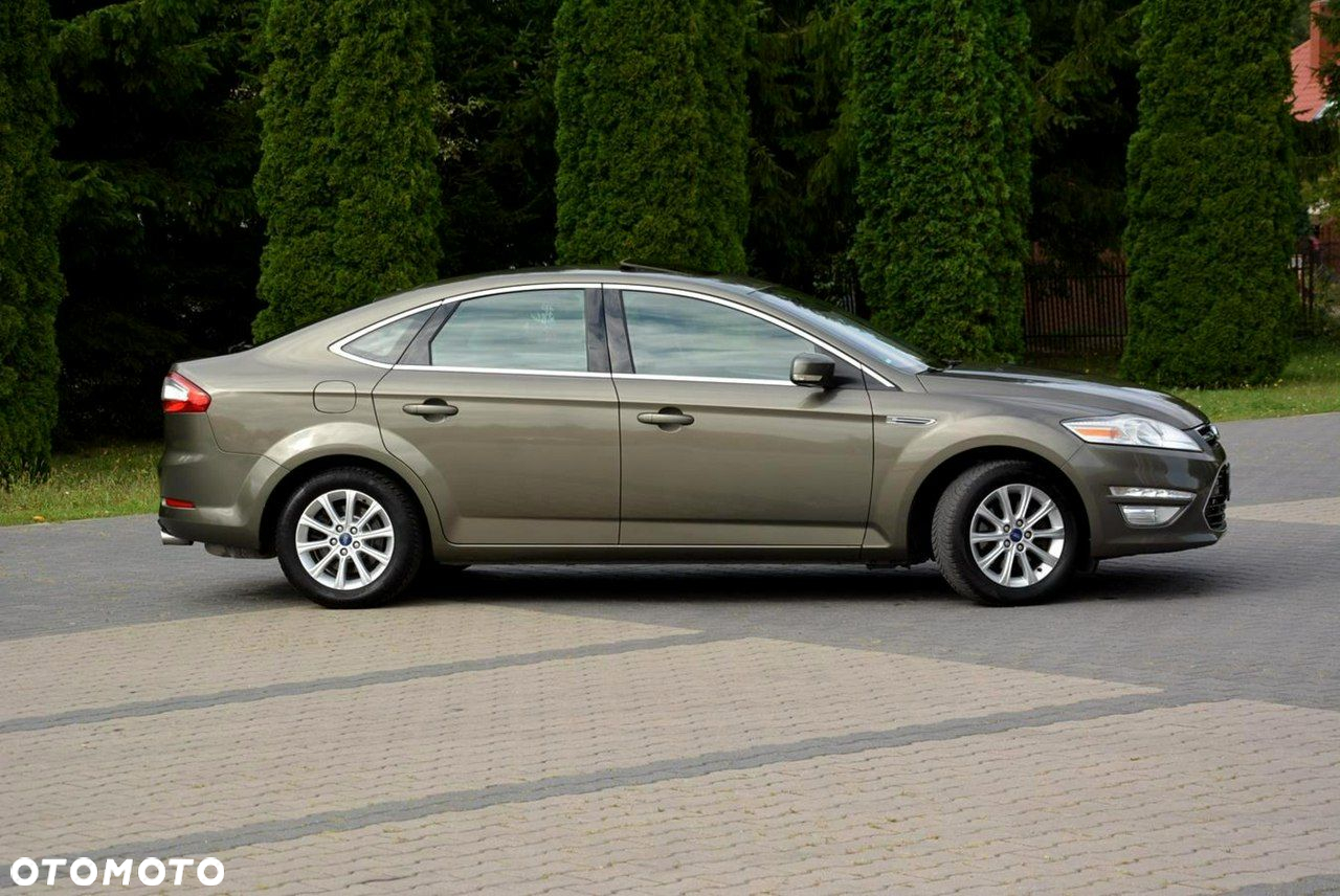 Ford Mondeo 2.0 EcoBoost Titanium - 11