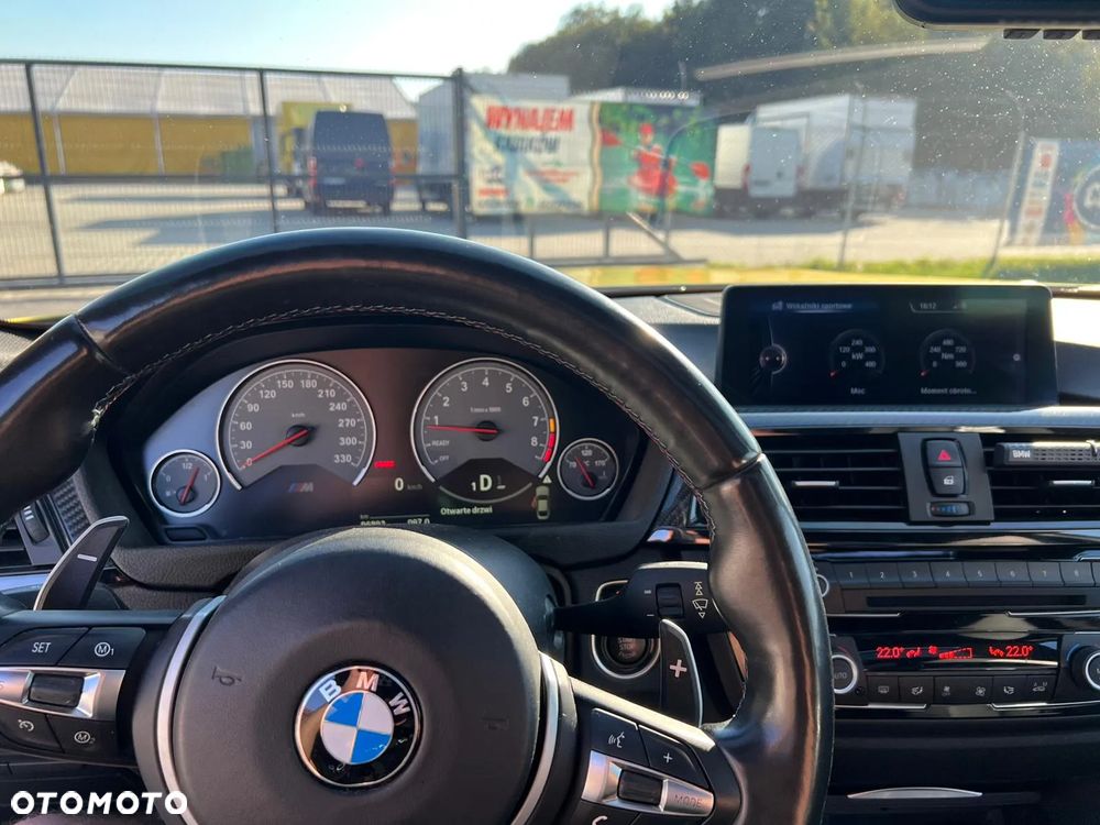 BMW M4 Coupe DKG - 11